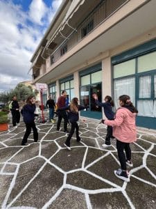 Πόρτα ανοιχτή(3)