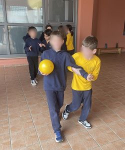 Η μπάλα που κουδουνίζει...αγάπη! (3)