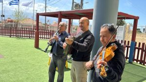 Παραδοσιακοί Χοροί στο Νηπιαγωγείο!(4)