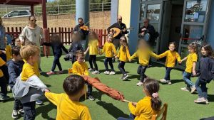 Παραδοσιακοί Χοροί στο Νηπιαγωγείο!(9)