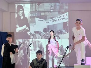 Τη Ρωμιοσύνη μην την κλαις.... (10)