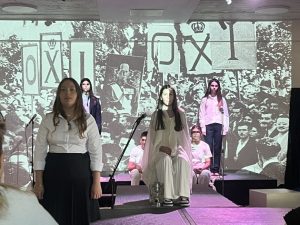 Τη Ρωμιοσύνη μην την κλαις.... (14)