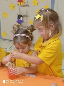 Το τερατάκι των χρωμάτων μας ξυπνάει συναισθήματα(13)