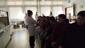 Τα παιδιά πηγαίνουν Πανεπιστήμιο(9)