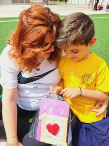 Μοιράζεις Απλόχερα(26)