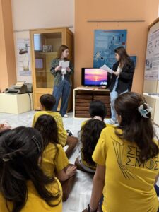 Μικροί και μικρές ντετέκτιβς(2)