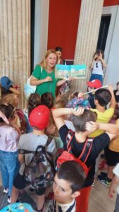 Καθε στιγμή ας ειναι σαν εκδρομή(2)