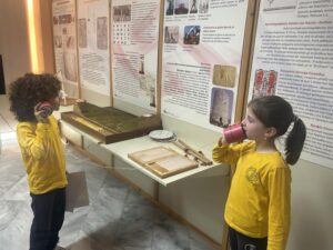 Η επικοινωνία...