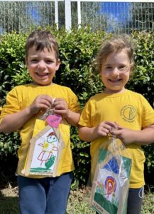 Μια αγκαλιά γεμάτη