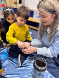 Πιάσε ένα βιβλίο...
