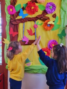 Χελιδόνι πέταξε