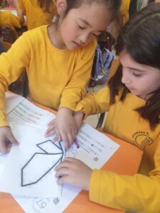 Μεγαλώνουμε