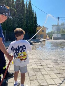 Από τη τέχνη…
